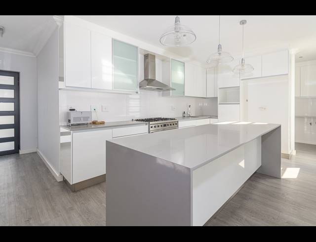3 BEDROOM FREEHOLD FOR SALE IN SAGEWOOD